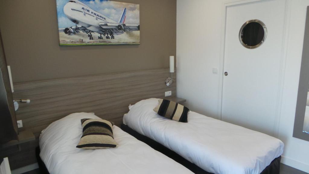 Airport-Hotel Mauregard Esterno foto