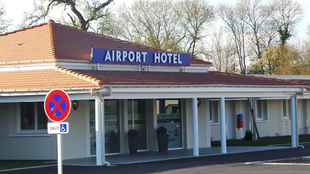 Airport-Hotel Mauregard Esterno foto